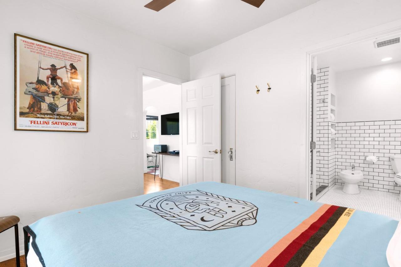 Saint Boniface Hotel Индио Экстерьер фото