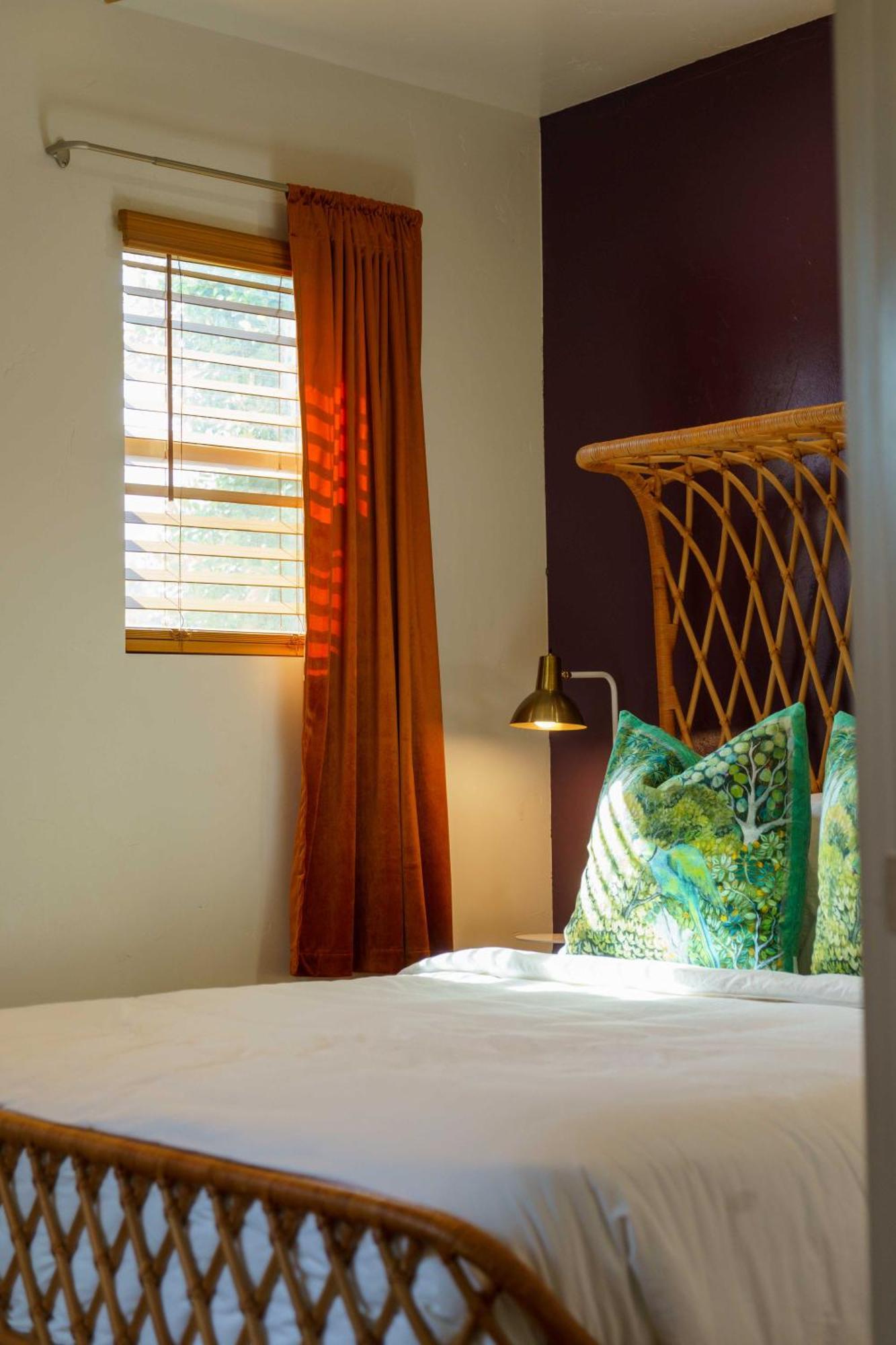 Saint Boniface Hotel Индио Номер фото